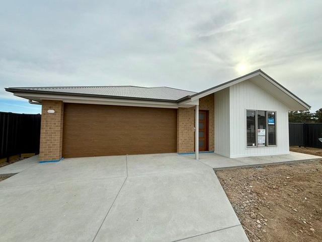 12 Davcon Drive, VIC 3616