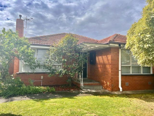 24 Graceburn Grove, VIC 3021