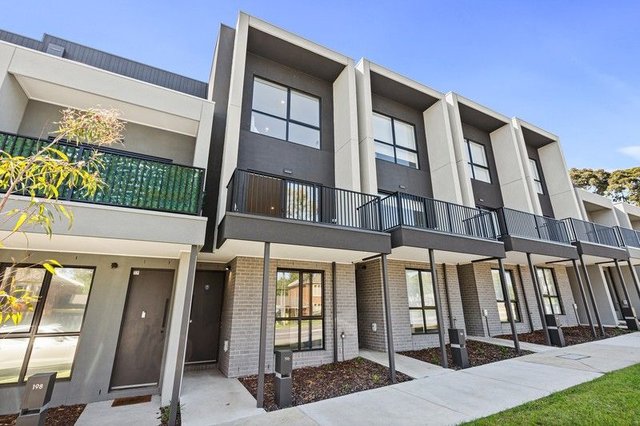 196 Betula Avenue, VIC 3082