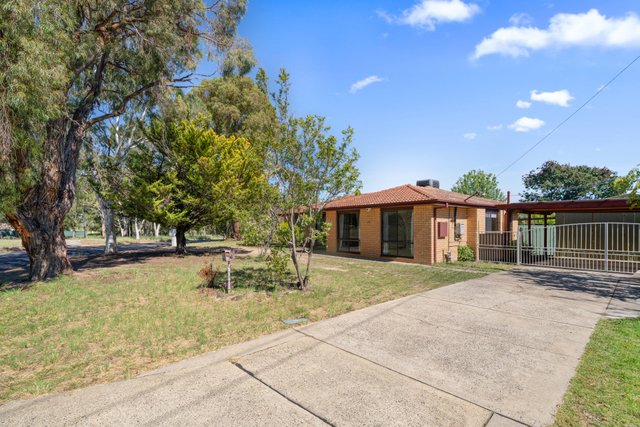 14 McLorinan Street, ACT 2905
