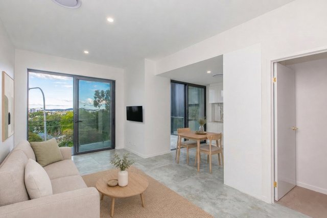 11/10 Chester Street, QLD 4101