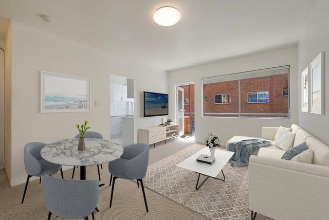 7/2 Fairway Close, NSW 2093