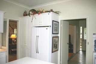 Kitchen/hallway (2010-06-12)