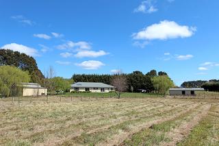 House, Stables & Barn 