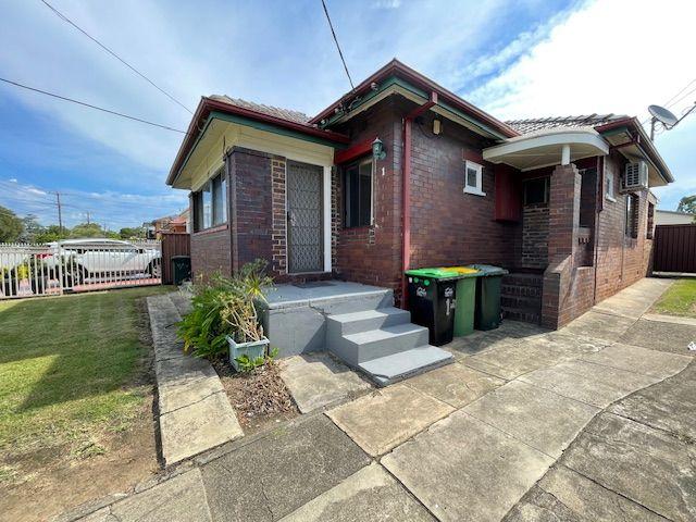 1/27 Kamira Ave, NSW 2163