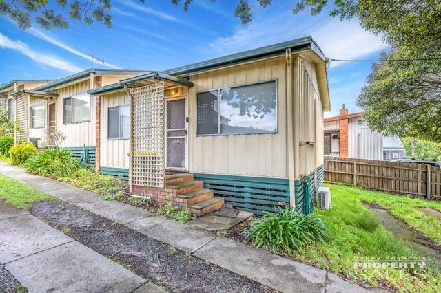 1/6 Venice Street, VIC 3825
