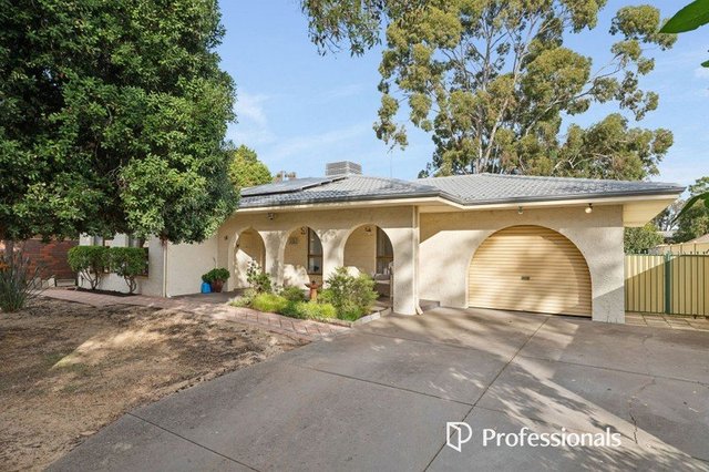 16 Lewis Road, WA 6076