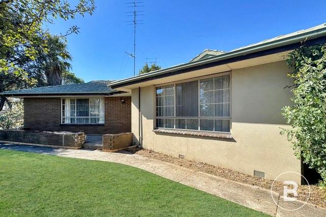 33 Whitelaw Avenue, VIC 3356