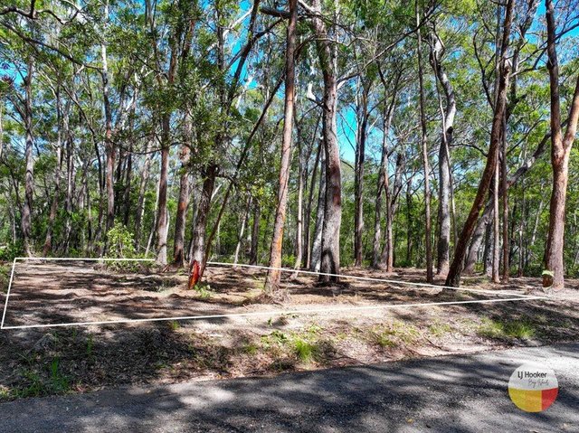 8 Cook Ave, QLD 4184