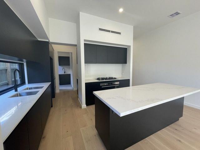 564B Inkerman Road, VIC 3161