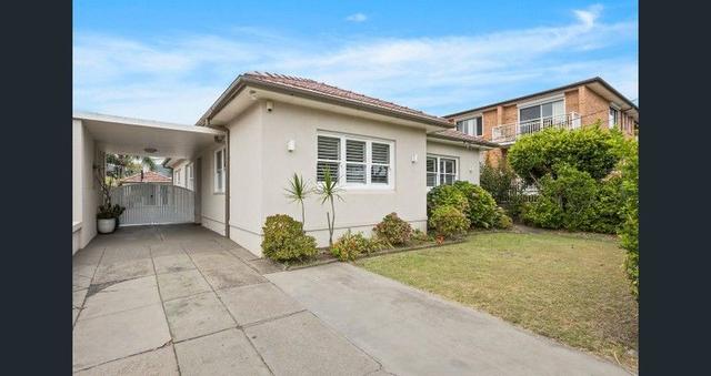 1 Hillview Street, NSW 2219