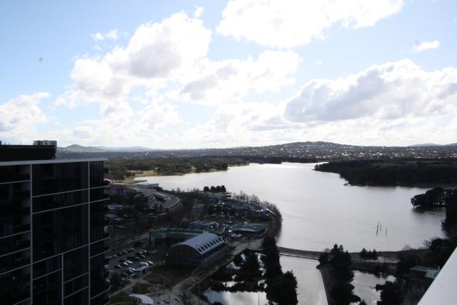 2105/120 Eastern Valley Way, ACT 2617