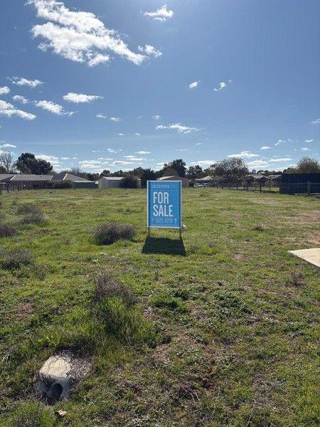45 Clover Crescent, VIC 3564