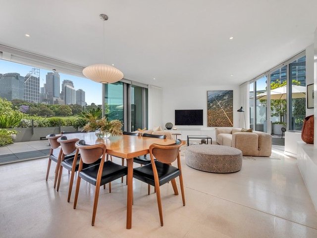 52/68 Sir John Young Crescent, NSW 2011