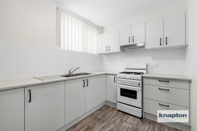 2/73 Fairmount Street, NSW 2195