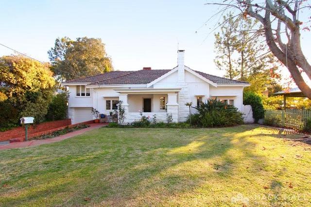 5 Martin Avenue, WA 6009