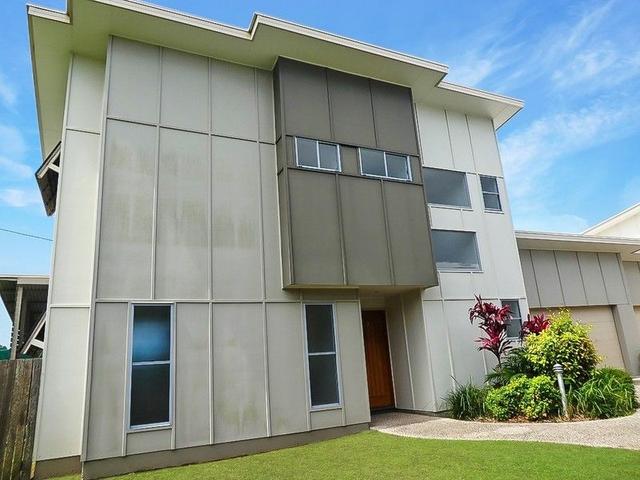 2/11 Seacove Lane, QLD 4573