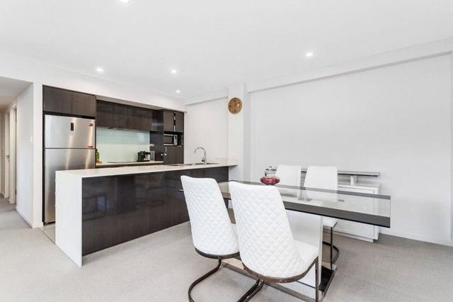 24/1 Rowe Avenue, WA 6103