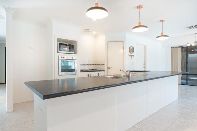 7 Tassell Way, WA 6208