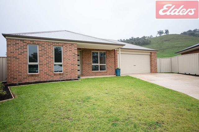 2 Finch Place, VIC 3691
