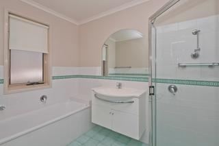 Bathroom (2013-02-08)