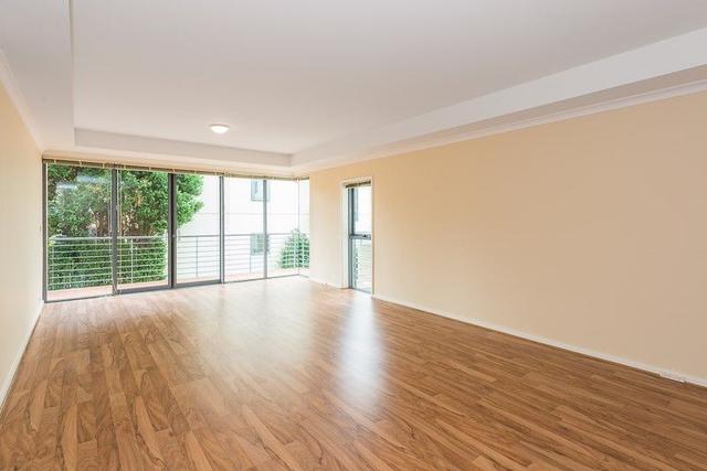 202/102 Wells Street, VIC 3006