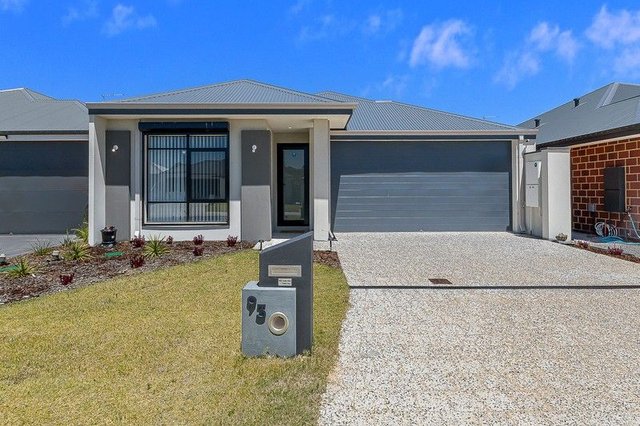 93 Palmerston Loop, WA 6112