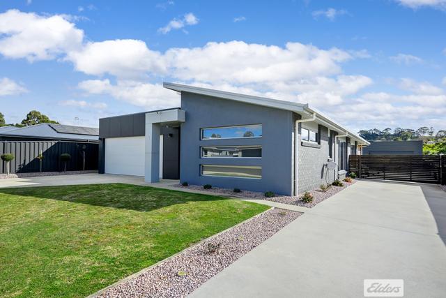 11 Janet Drive, TAS 7320