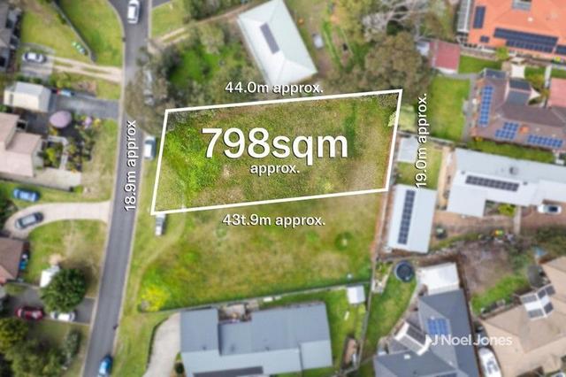8 Currawong  Court, VIC 3940
