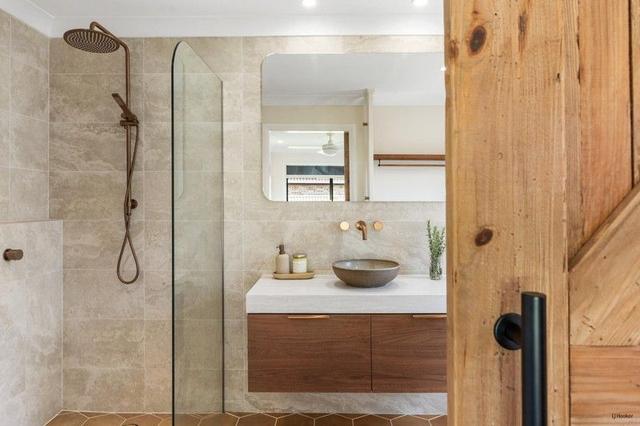 14 Neeson Place, QLD 4223