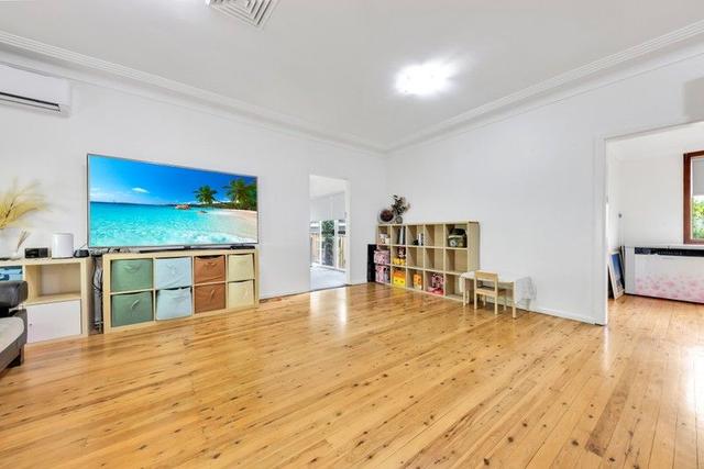 5 Carole Avenue, NSW 2153