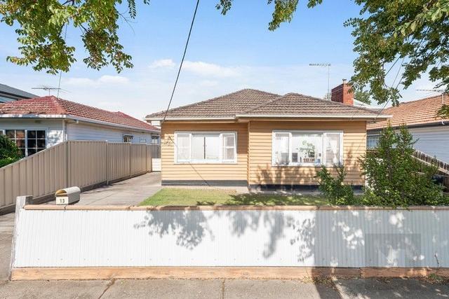 13 Hawkhurst Street, VIC 3013