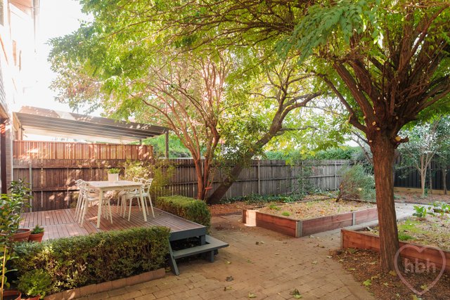 17 Lowrie Street, ACT 2602