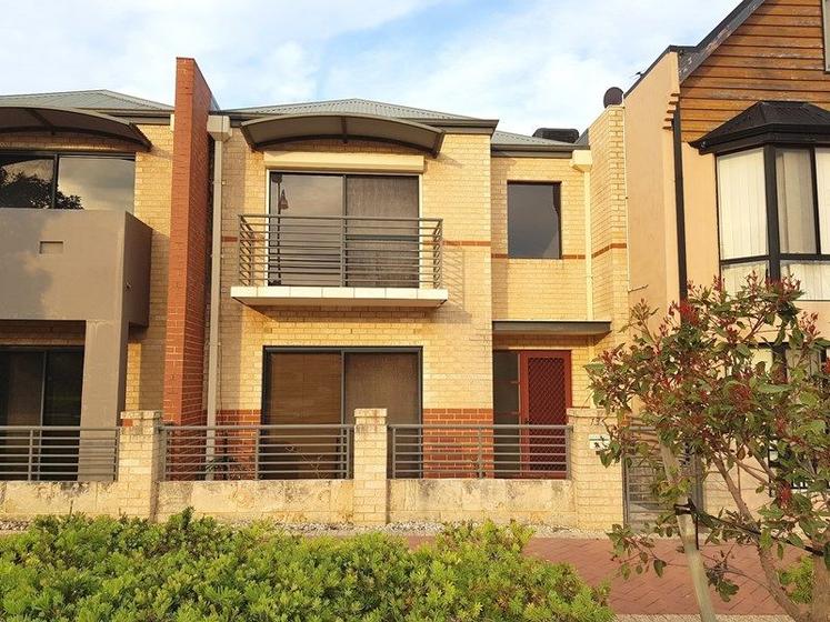 136 Lakeside Drive Joondalup Wa 6027 House For Rent Allhomes
