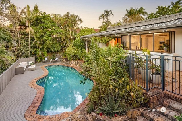 3 Burke Court, QLD 4074