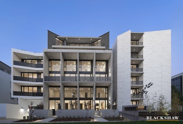 21/22 Canberra Avenue, ACT 2603