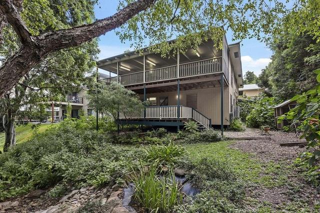 94 Rome Street South, QLD 4104