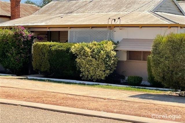18 Cottrell St, WA 6461