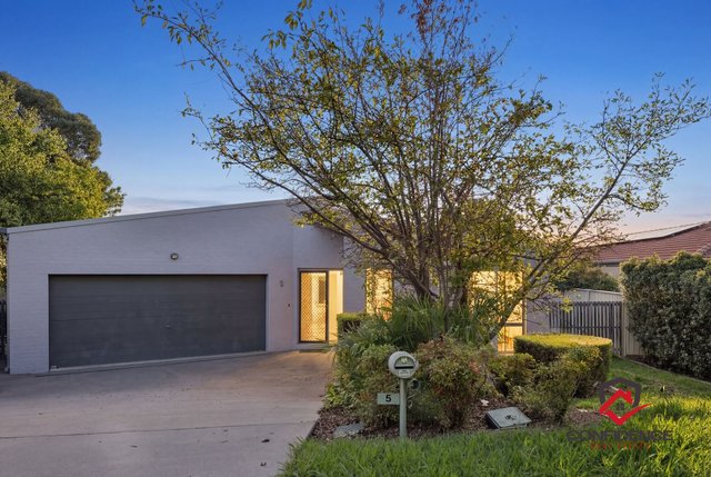 5 McAuliffe Court, ACT 2913
