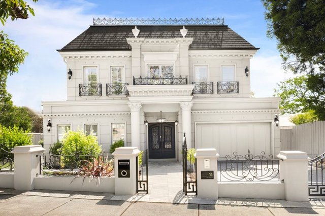 11 Glen Tower Drive, VIC 3150