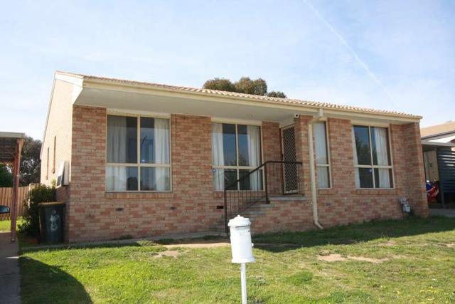 10 Maddock Place, ACT 2906