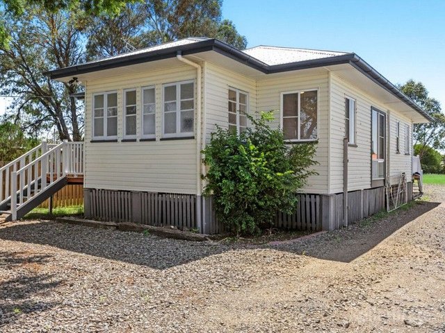 11 Victoria Street, QLD 4361