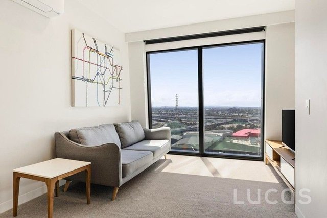 2207/8 Pearl River Road, VIC 3008