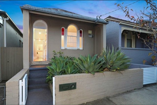 32 Weston St, NSW 2203