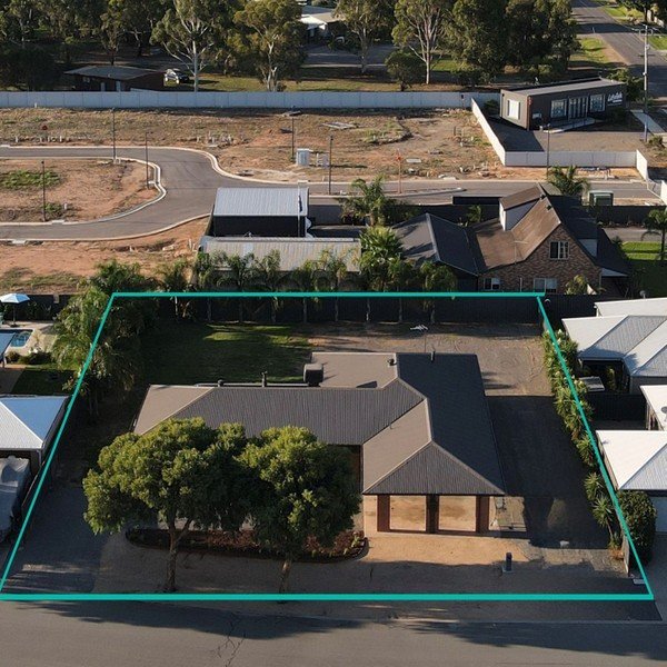 4 Alexander  Street, VIC 3730