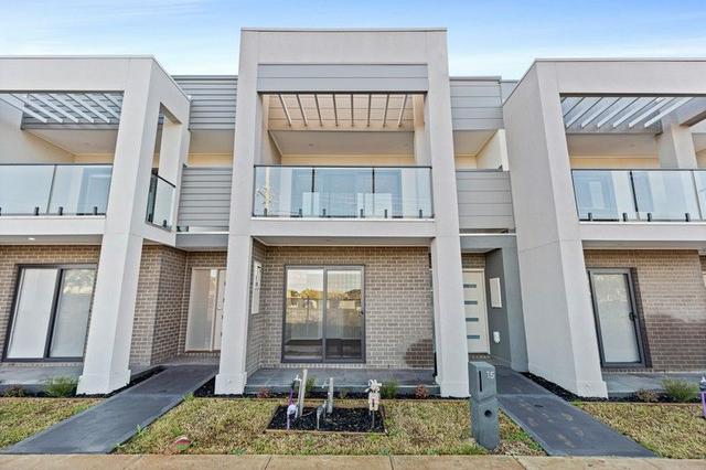 15 Abroma Walk, VIC 3029