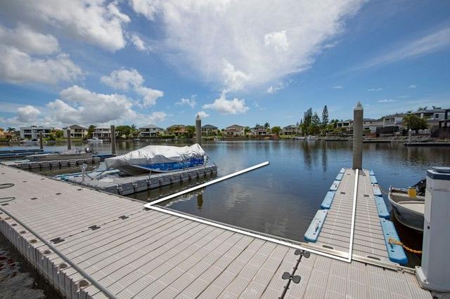 532 Oyster Cove  Promenade, QLD 4212