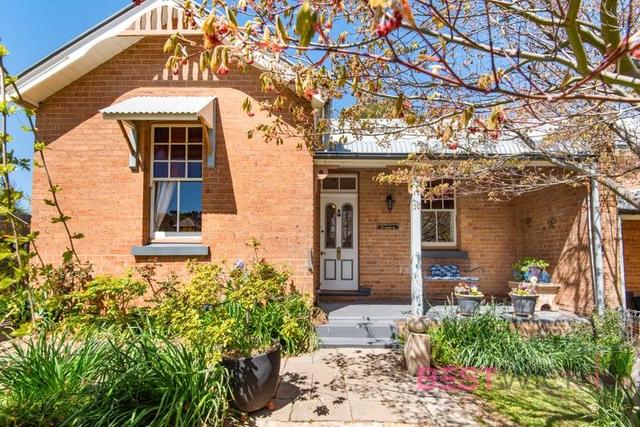 10 Blake Street, NSW 2798