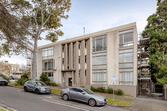 10/4 Witchwood Close, VIC 3141