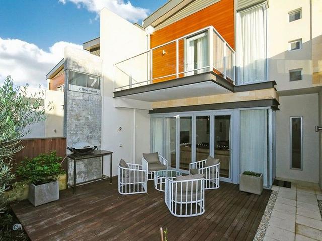 7 Clive Road, WA 6011